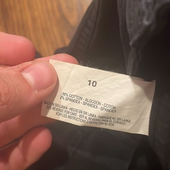 Gloria Vanderbilt Women’s Black Pants in excellent condition. - Picture 3 of 4